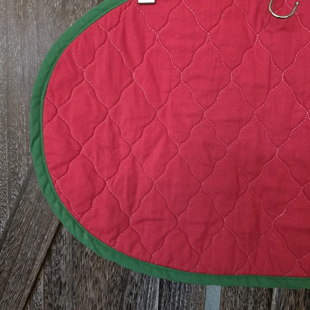 Quilted Christmas Placemat Holiday Vintage Oval Shape Small Table‎ Cover Floral